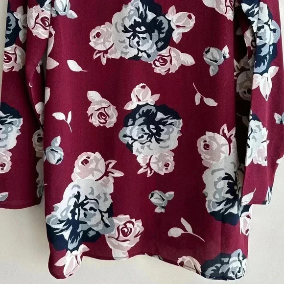 Mud Pie Floral Tunic with V-Neck Lace Up, Wine Berry Color Blouse, Size Small - Picture 14 of 16